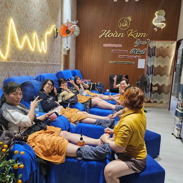 Hoan kim 2 Spa (Shampoo, Nails, Ear Cleaning & Body Massage)