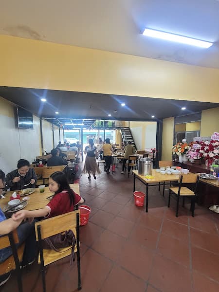 Ảnh bìa Cơm Trần Anh