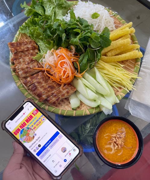 Ảnh bìa Bún Đậu Mắm Tôm CHÍ PHÈO QUÁN