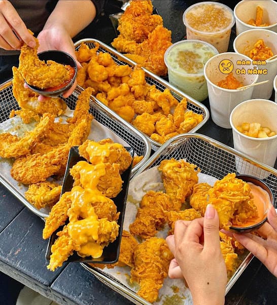 Chíc Bông Bán Chicken - Gà rán Tokbokki Hàn Quốc