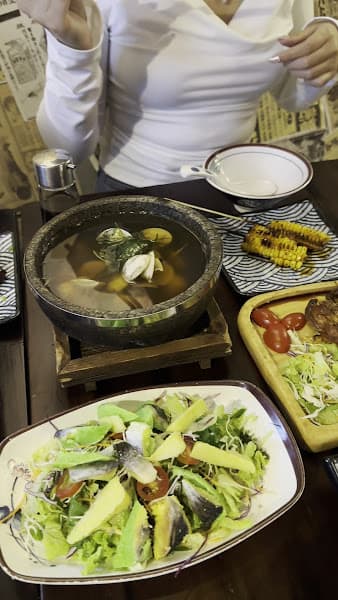 Hình ảnh Shin Izakaya - Quán nhậu phong cách đường phố Nhật Bản - 2