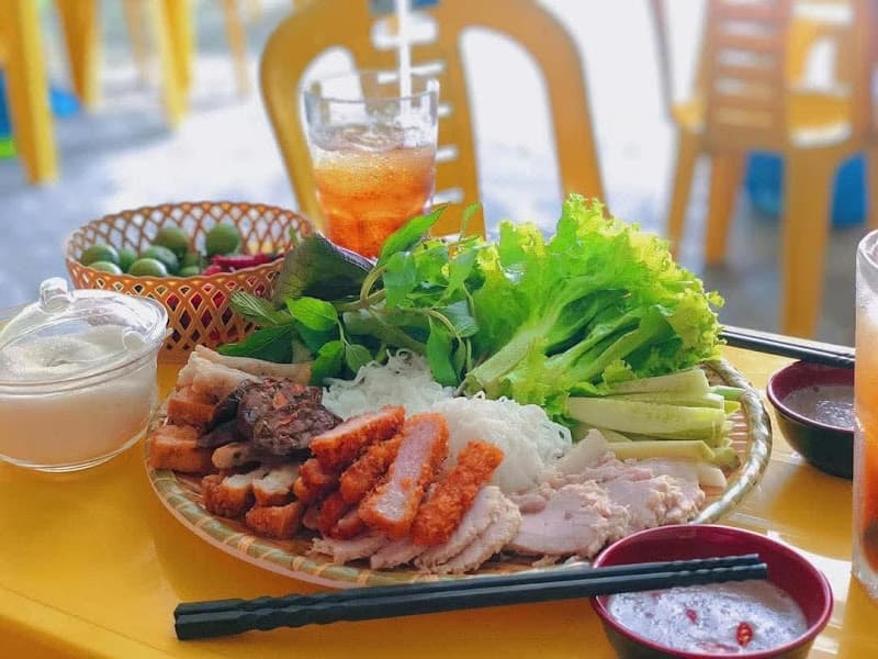 Ảnh bìa Bún Đậu Mắm Tôm - Nem Nướng Nguyễn Loan