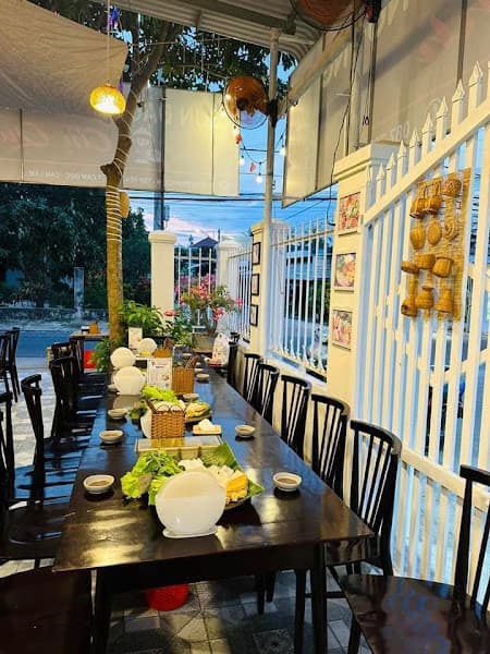 Bún Đậu Mắm Tôm - Nem Nướng Chị Quỳnh