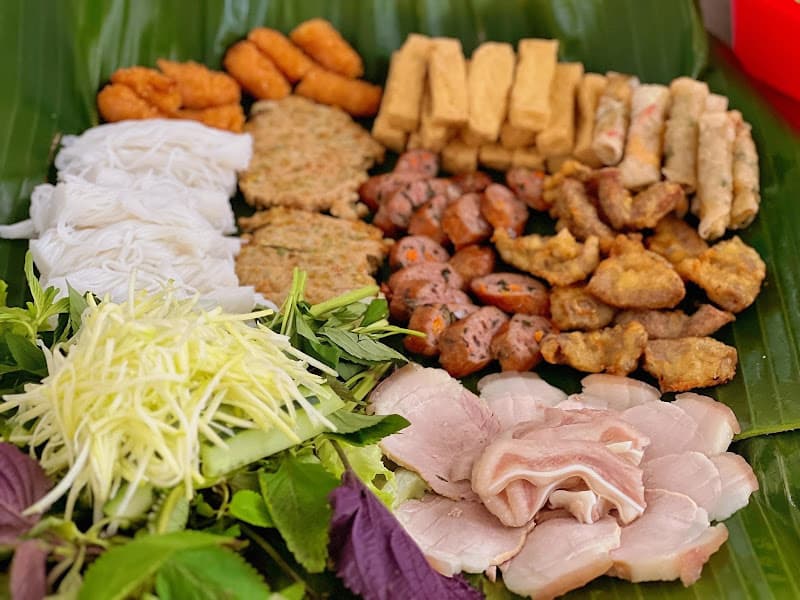 Hình ảnh Bún Đậu Mắm Tôm - Nem Nướng Chị Quỳnh - 2