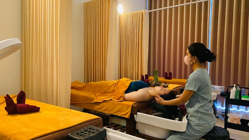 Hình ảnh Cô Nhung gội đầu dưỡng sinh, Massage body, trị liệu - 2