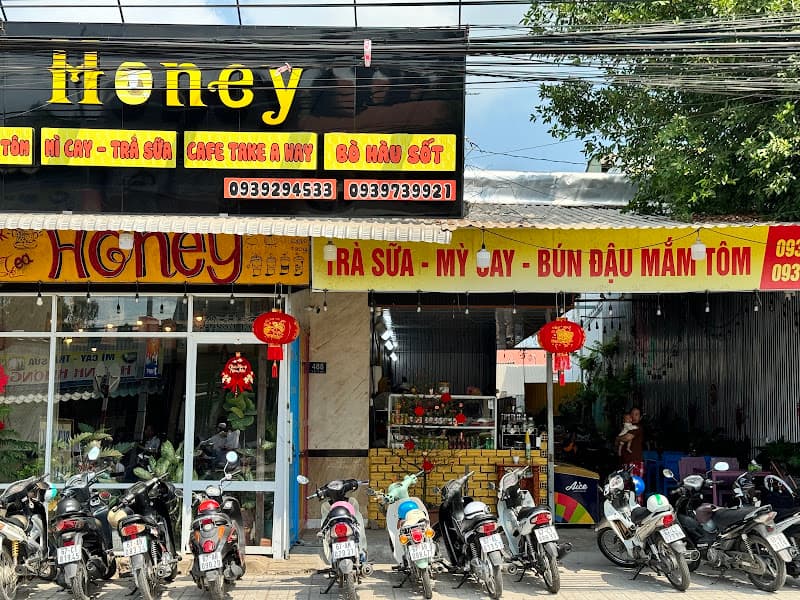 Ảnh bìa Quán bún đậu mắm tôm - mỳ cay - trà sữa - bò hàu sốt Honey