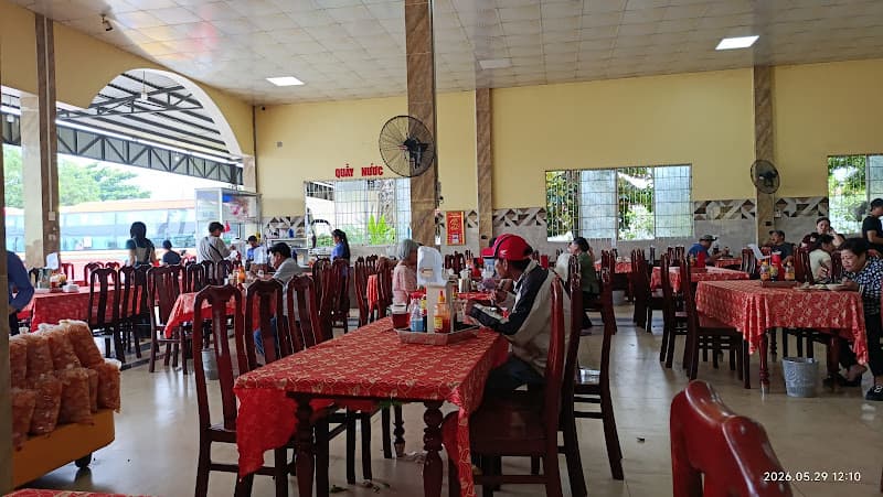 Ảnh bìa Trạm dừng chân quán cơm Tám Ri I