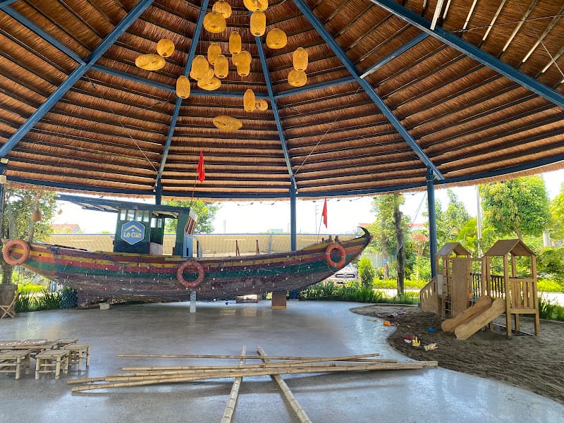 Hình ảnh Nhà Thùng Mắm Truyền Thống Lê Gia - Biển Hải Tiến - 6