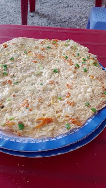 Hình ảnh Cô Thủy - Bánh Tráng Nướng - 2