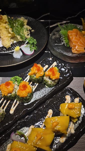 Hình ảnh Kanpai Izakaya & Sushi - 4