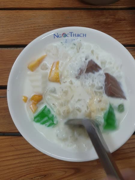 Hình ảnh Ngọc Thạch Quán Từ Sơn - 4