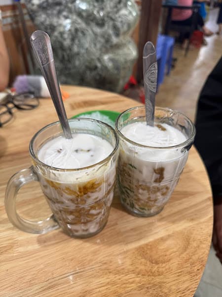 Hình ảnh Chè con ong Hằng Huệ - 2
