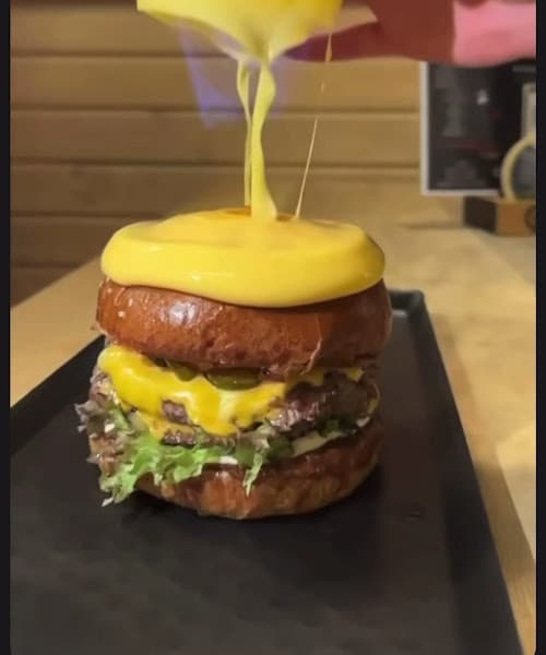 Hình ảnh Kangaroo Bar & Burger - 2