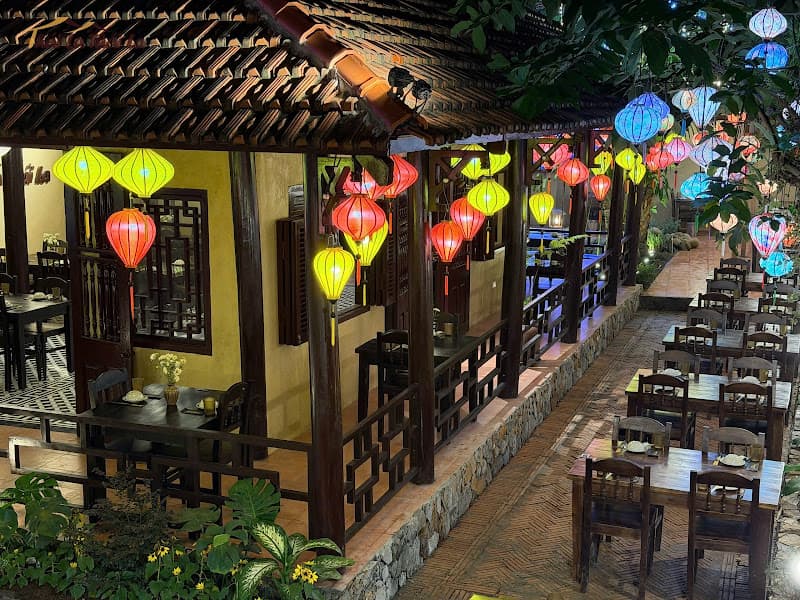 Ảnh bìa Thái La Thái La