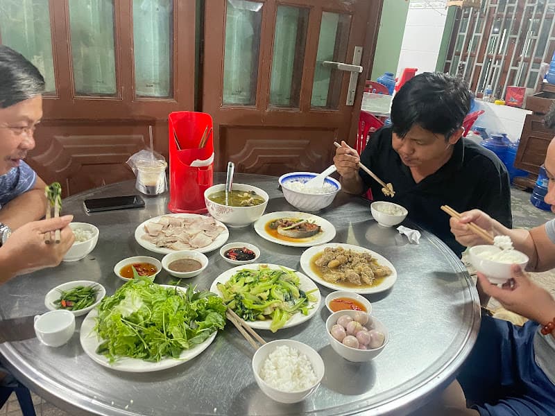Hình ảnh Quán cơm Trọng Thủy - 5