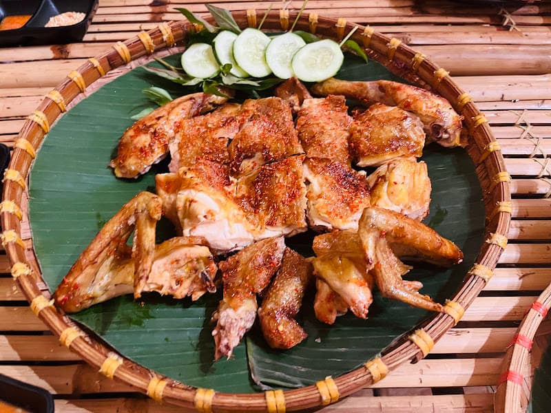 Hình ảnh GÀ NƯỚNG CƠM LAM BẾP LỬA HỒNG - 3