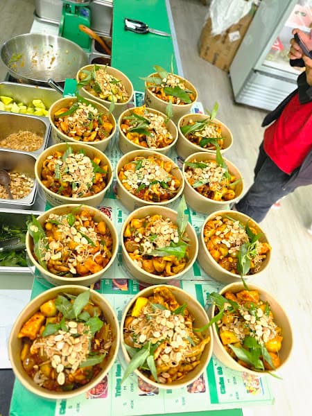 Hình ảnh Bếp Nhà Trân - Chân Gà Sốt Thái - Tré Trộn Cần Thơ - 4
