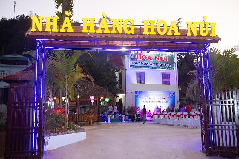 Ảnh bìa Nhà Hàng Hoa Núi