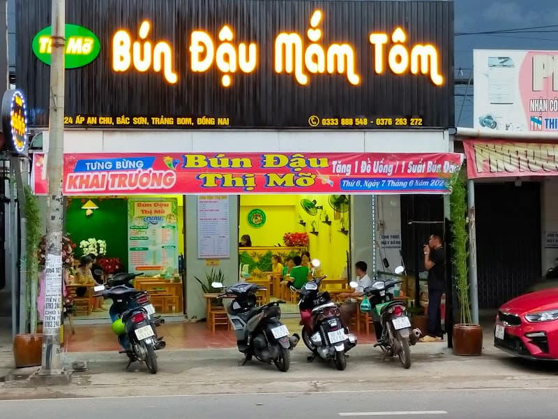 Ảnh bìa BÚN ĐẬU MẮM TÔM - "THỊ MỠ"