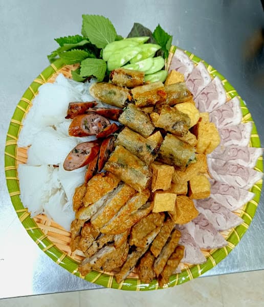 Hình ảnh BÚN ĐẬU MẮM TÔM KHÁNH CHI - 3