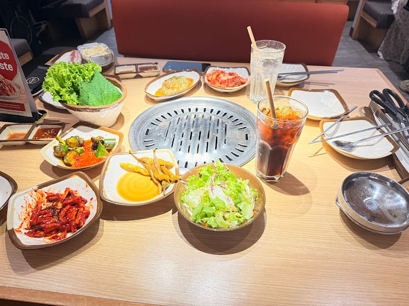 Hình ảnh GoGi House - 4