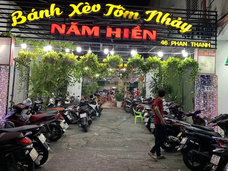 Hình ảnh Đặc Sản Đà Nẵng - Bánh Xèo Tôm Nhảy Năm Hiền - 3
