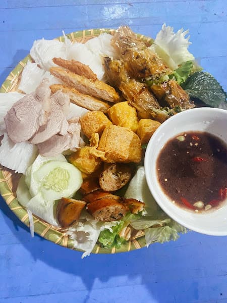 Ảnh bìa Bún mẹt cô Châm