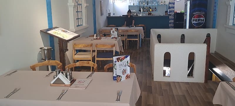Hình ảnh MEDITERRAN Greek & Italian Restaurant (pizza, pasta & souvlaki) - 4