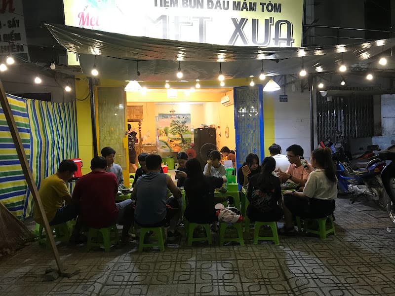 Tiệm bún đậu mắm tôm - MẸT XƯA