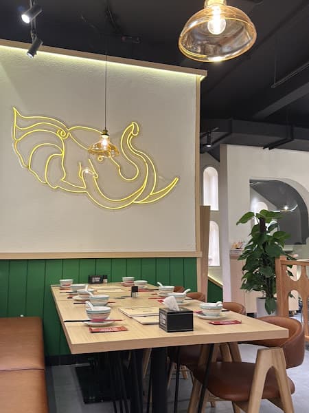 Ảnh bìa Maha Thai - Vua ẩm thực Thái Lan