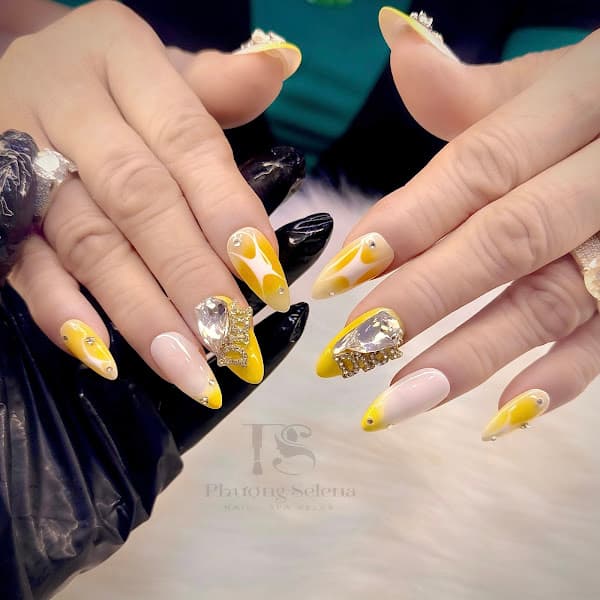 Hình ảnh Phượng SeLeNa (Nail - Gội Đầu Dưỡng Sinh - Massage Body - Waxing - Chà Gót Chân - 3