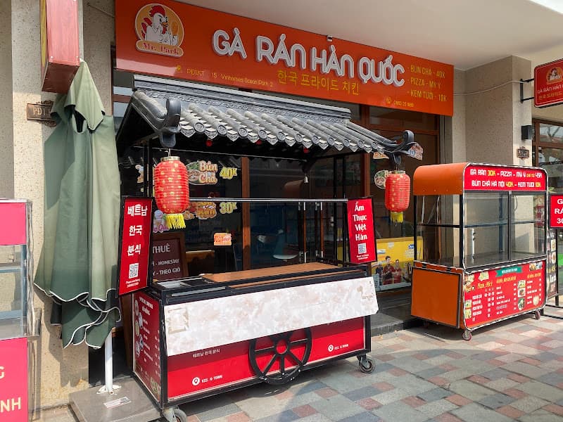 Gà Rán Hàn Quốc + Hometays Phòng Nghỉ Grand World - KTown