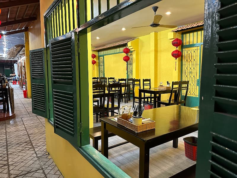 Bánh Ướt Cây Me (Nguyễn Văn Cừ)