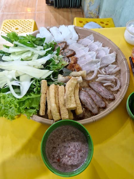 Hình ảnh Bún đậu mỳ cay Con Nhà Lành - 3