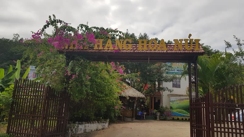 Hình ảnh Nhà Hàng Hoa Núi - 3