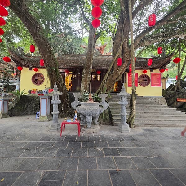 Hình ảnh Đền Cấm Sơn - 4