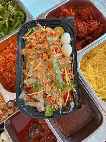 Hình ảnh Trà sữa cafe bánh tráng trộn nhà sóc - 4
