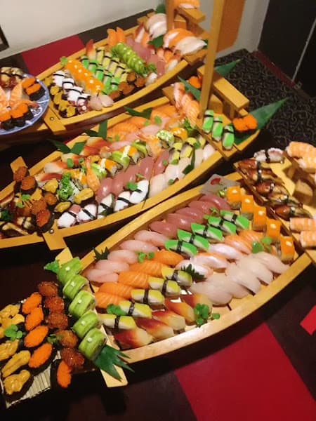 Hình ảnh Akataiyo Sushi (赤太陽 レストラン) - 3
