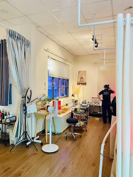 YAM Center - Diện Chẩn Spa