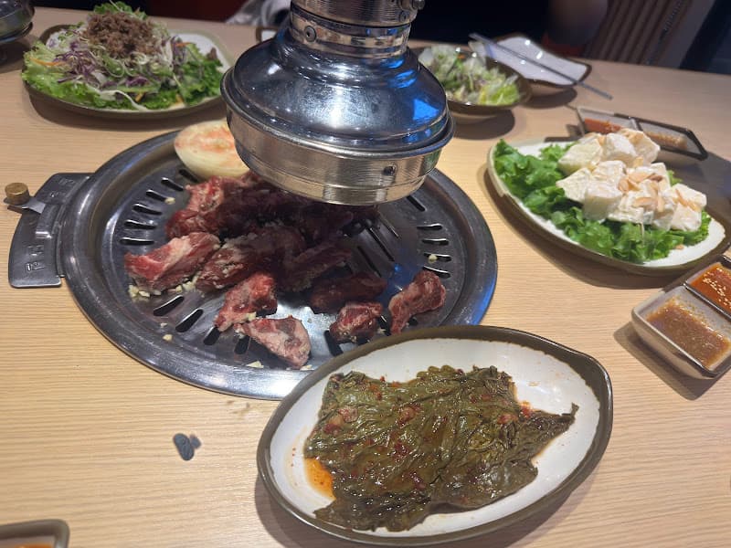Hình ảnh GoGi House - 2