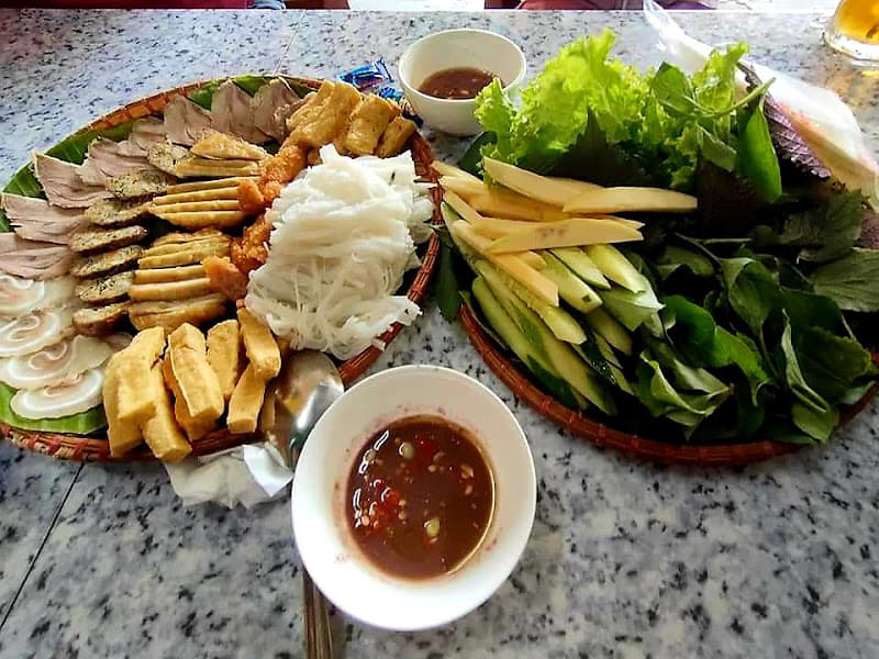 Hình ảnh Quán bún đậu mắm tôm - mỳ cay - trà sữa - bò hàu sốt Honey - 3