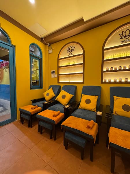 Hình ảnh Herbal Spa - Foot Massage & Body Massage (발 마사지 & 바디 마사지 나트랑) - 3