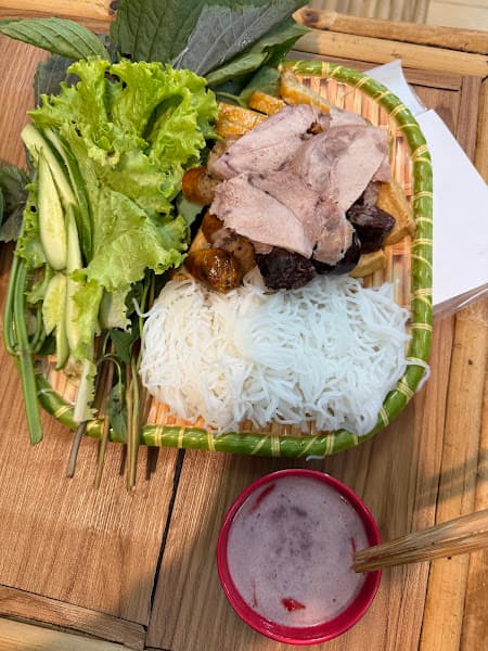 Ảnh bìa Bún đậu Nhất Quán