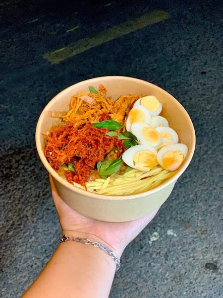 Hình ảnh Tiệm Trà HANA - Bánh Tráng Trộn,Cuốn - Chân Gà Sốt Thái - Bánh Crepe Sầu Riêng - 4