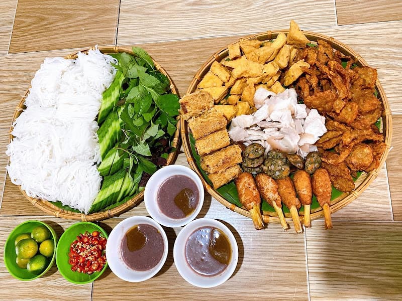 BÚN ĐẬU ÚT BI