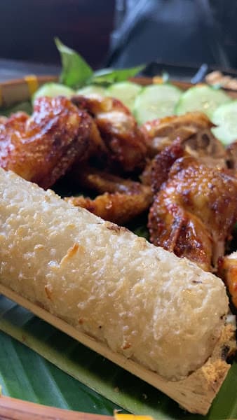 Hình ảnh GÀ NƯỚNG CƠM LAM BẾP LỬA HỒNG - 5