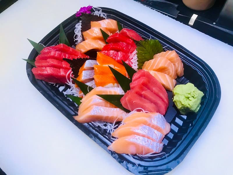 Hình ảnh Nhà Hàng Nhật Bản Hoa Cúc Vàng - 3