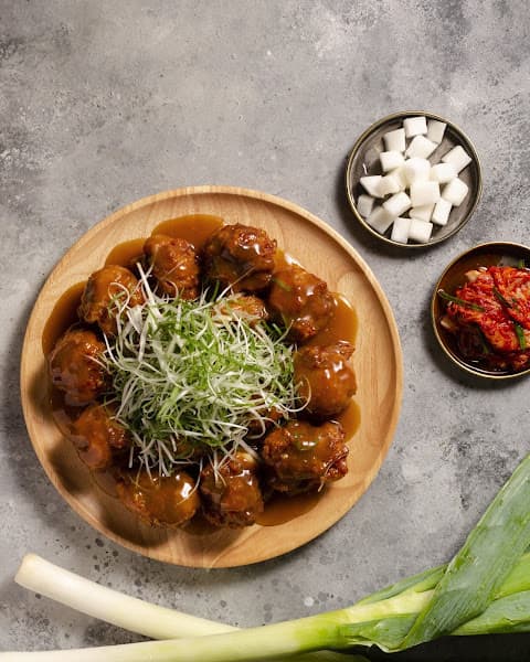Hình ảnh Chivago Chicken - Gà rán Hàn Quốc & Bia - 4