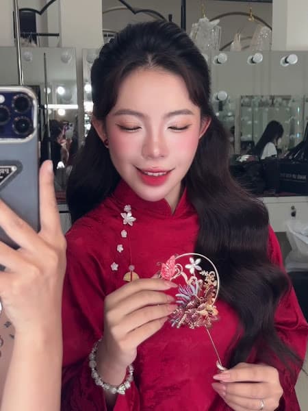 Hình ảnh MAI NHẪN make up Academy - 3