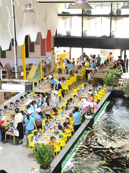 Ảnh bìa BeeZone Coffee-Royaltea, Ẩm Thực Sân Vườn, Khu Vui Chơi Kid, &Homestay